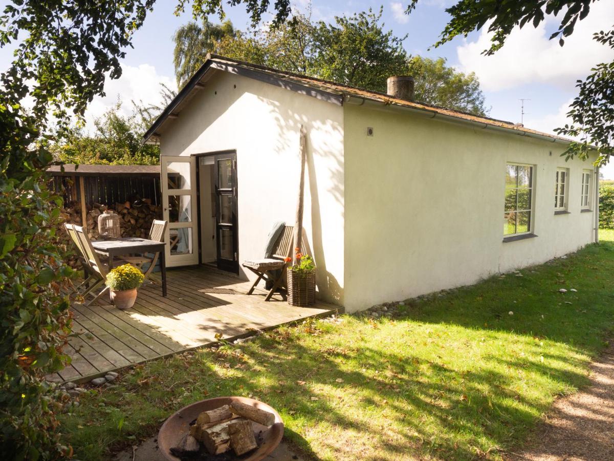 Kamilla'S Cottage, 1 Km. From The Beach Stege Zewnętrze zdjęcie